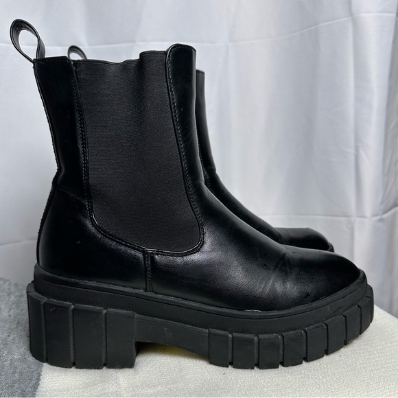 Truffle Collection Chunky Chelsey boots, black Sz 8 - Picture 1 of 6